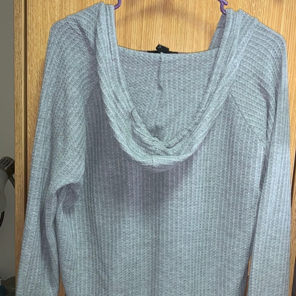 Grey longe sleeve hooded waffle T - Picture 2 of 2